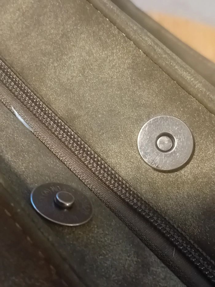 Sac à main et Bandoulliere, Grande Contenance Vert - photo numéro 4