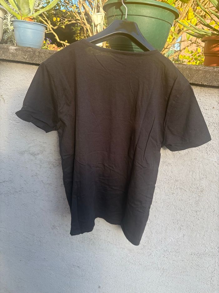 T shirt noir avec chat - photo numéro 3