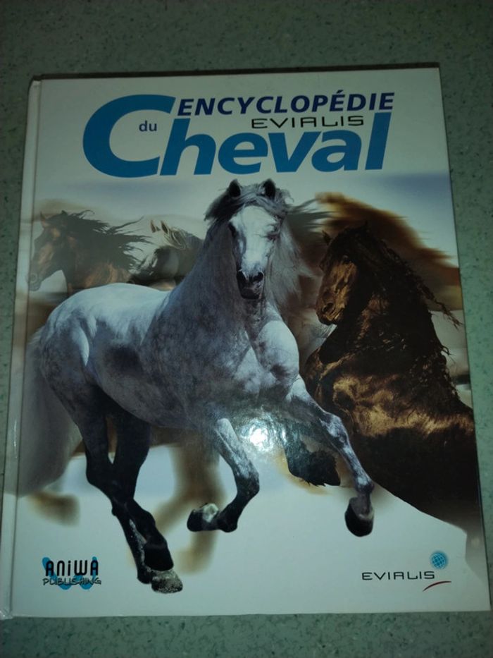 Encyclopédie du cheval.