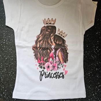 Tshirt enfant 4 ans neuf