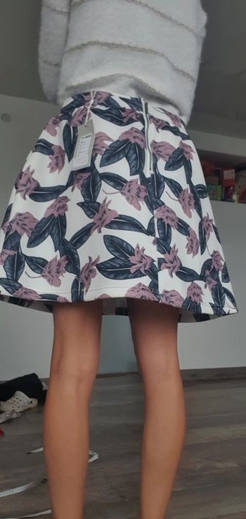 Jupe minimum taille 38 neuf avec étiquette 🏷