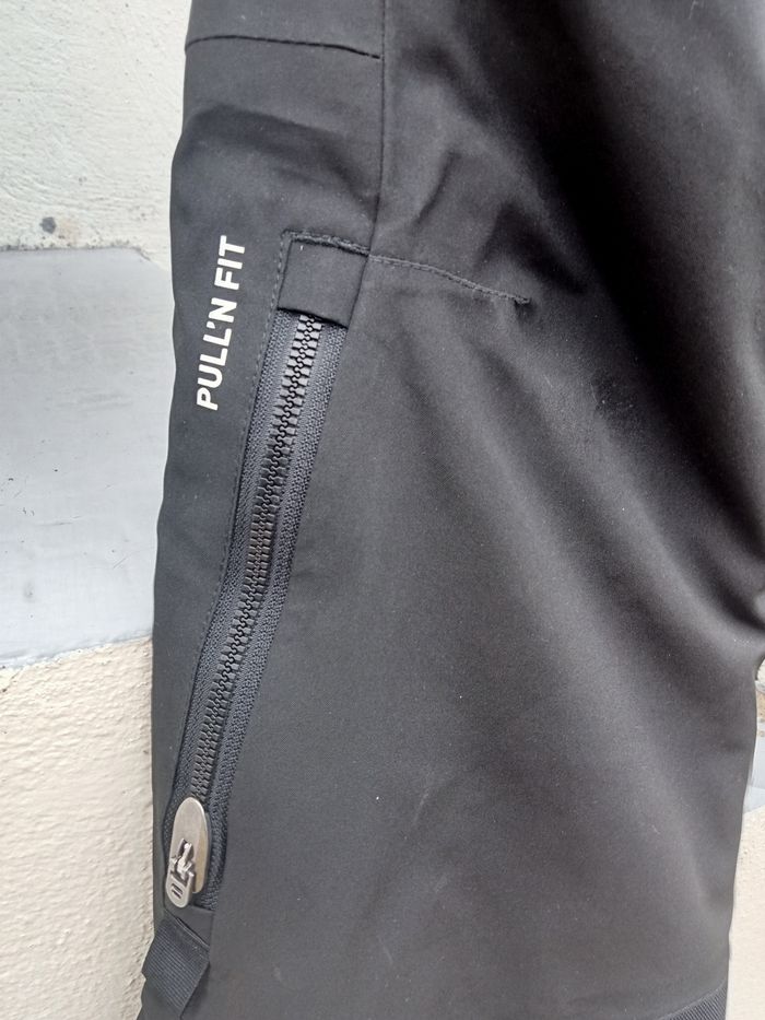 Pantalon ski enfant 10 ans - photo numéro 2