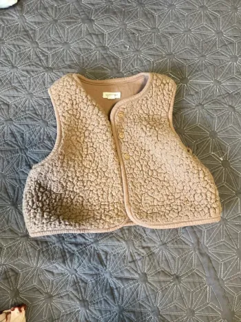 Gilet sans manche marron effet mouton