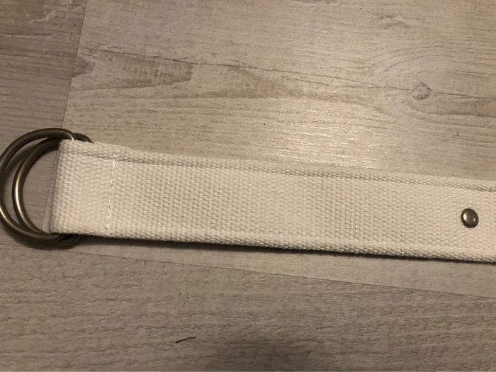 Ceinture T unique blanche cloutée NEUVE - photo numéro 3