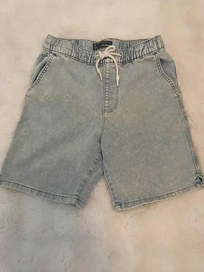 Bermuda style délavé bleu clair taille s