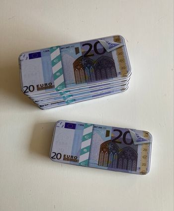 Trousses métalliques 