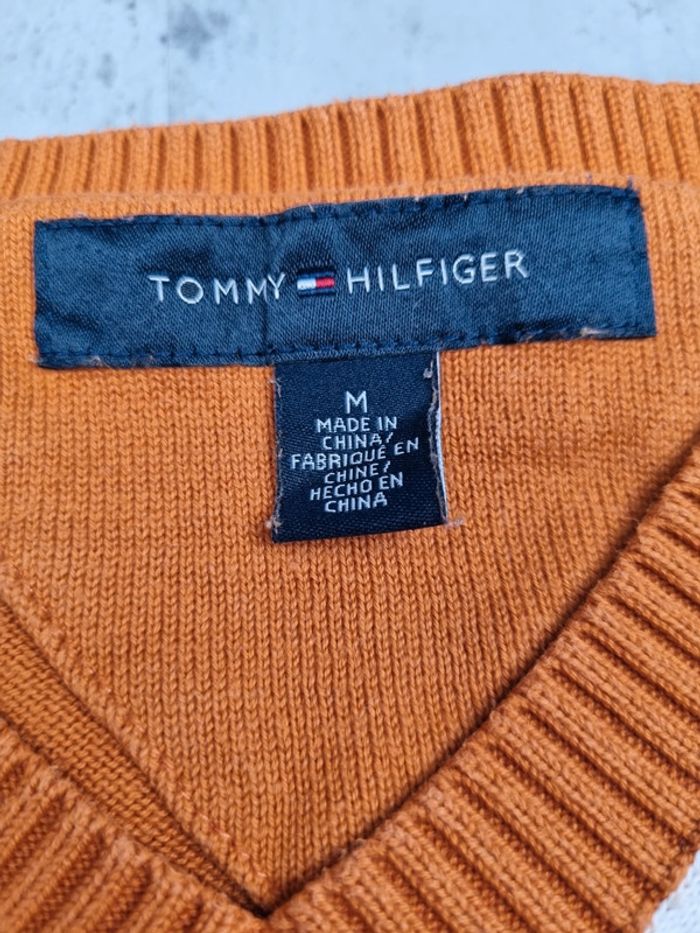 Pull col V Tommy Hilfiger orange à losanges – Taille M Homme - photo numéro 4