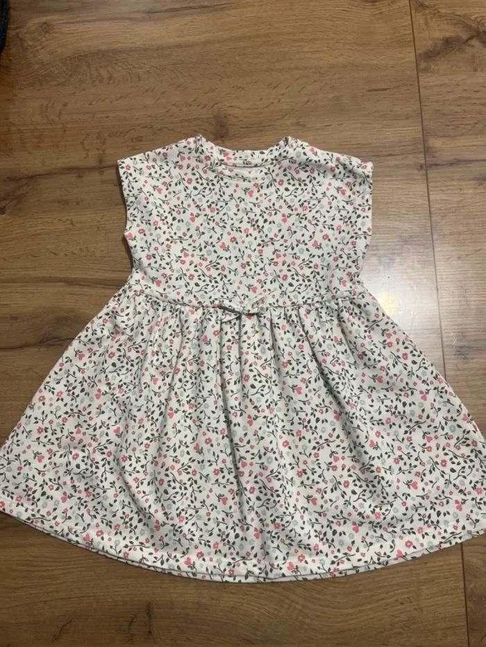 Lot vêtements 24 mois - photo numéro 7