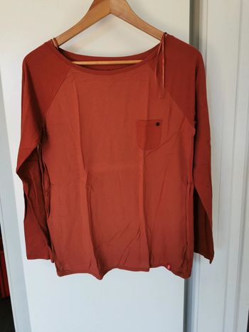 T-shirt manches longues taille M