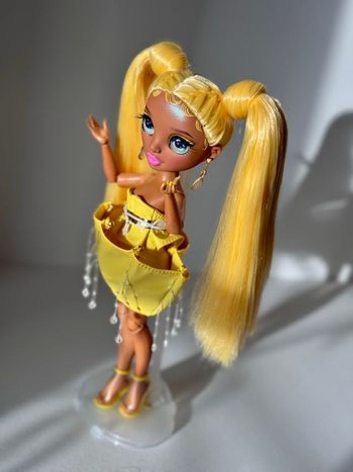 Sunny Rainbow High - photo numéro 4