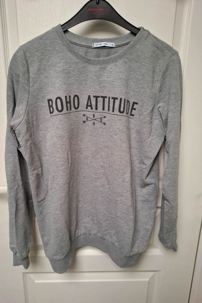 Sweat gris Gémo, taille M.