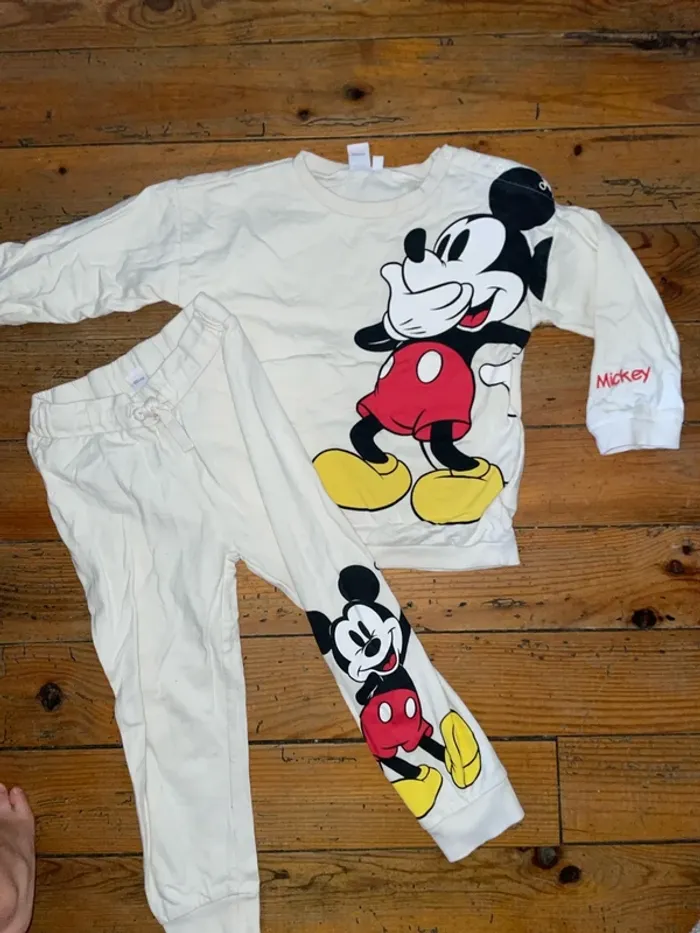 Ensemble Mickey 4ans Disney Baby - photo numéro 2