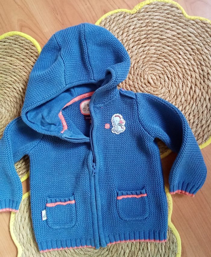 Gilet épais en lainage bleu avec capuche Sergent Major taille 18 mois - photo numéro 2