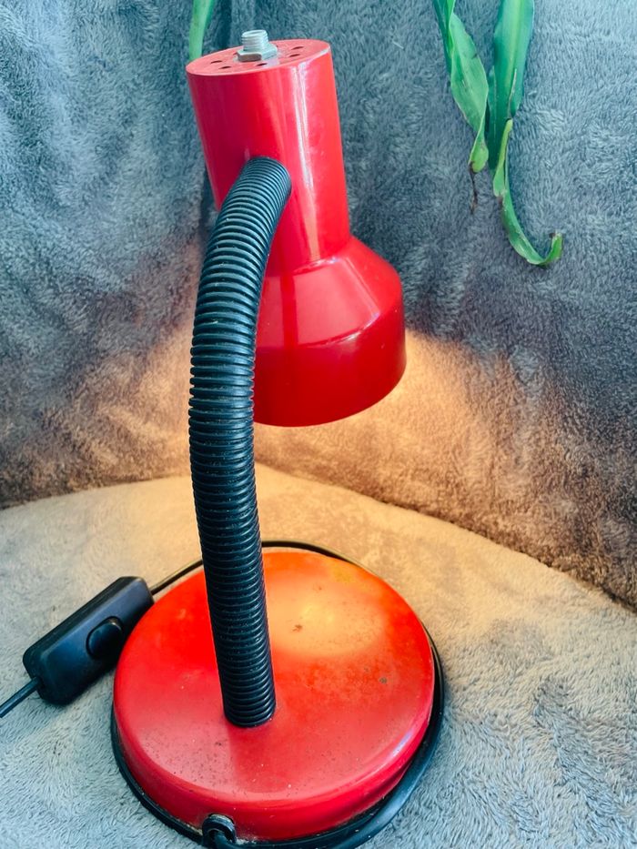 Lampe de bureau vintage en métal rouge 90’s - photo numéro 4