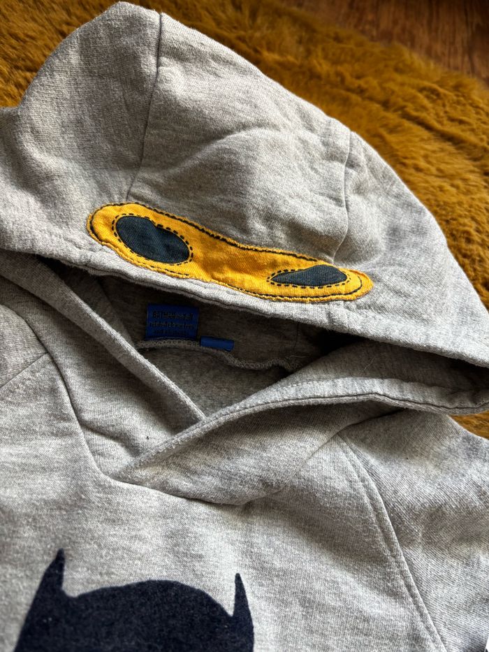 Sweat gris BATMAN t.6m - photo numéro 3