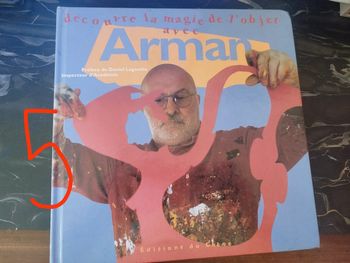 Découvrir la magie de l'objet avec Arman