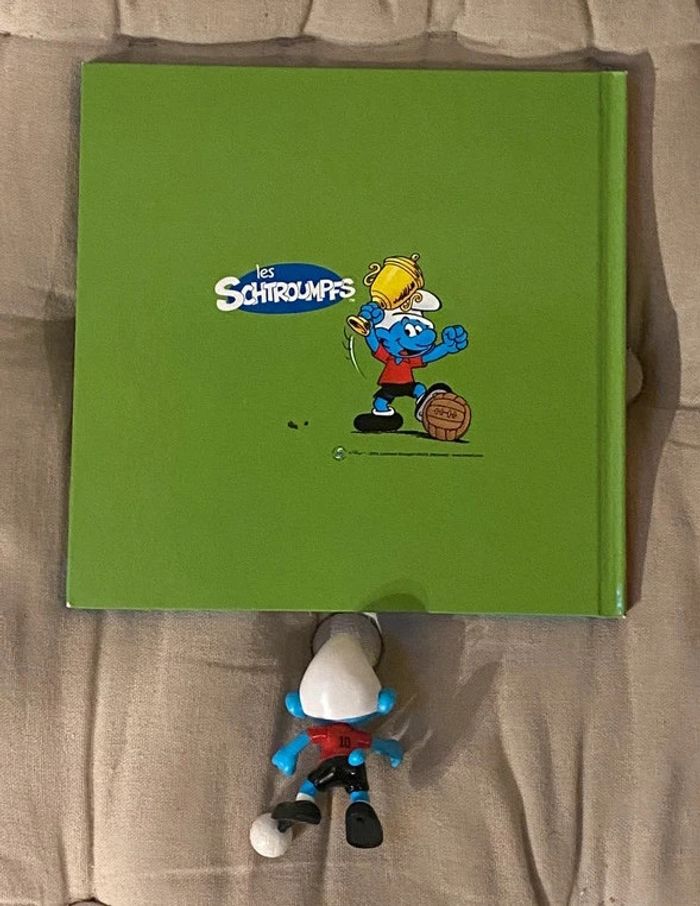3 livres Schtroumpfs + 3 figurines - photo numéro 9