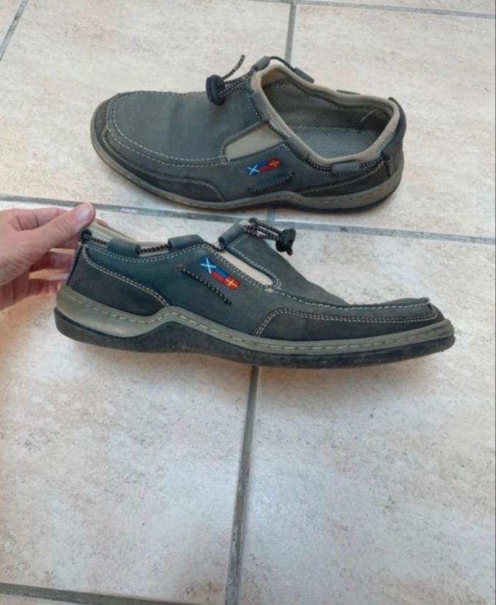 Chaussures grises - photo numéro 5