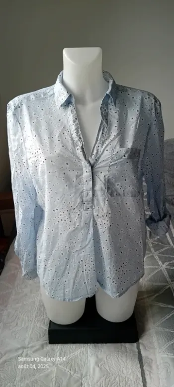 Blouse manches ajustables décolleté en V avec poche motif fleurs bleu femme 42 c&a