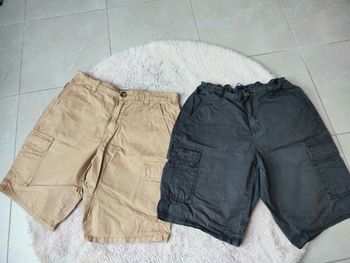 Lot de 2 bermudas cargo Kiabi taille xs