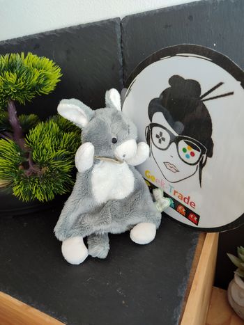 Doudou Les Amis Régliss’ ânon âne gris blanc kaloo bandana vert petit Kaki Plat