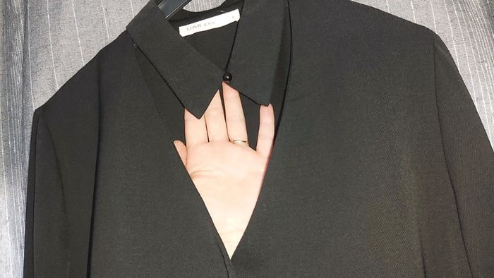 Chemise décolleté et col - photo numéro 2