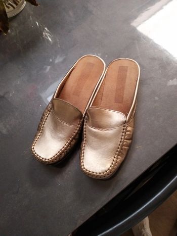 Mules dorées