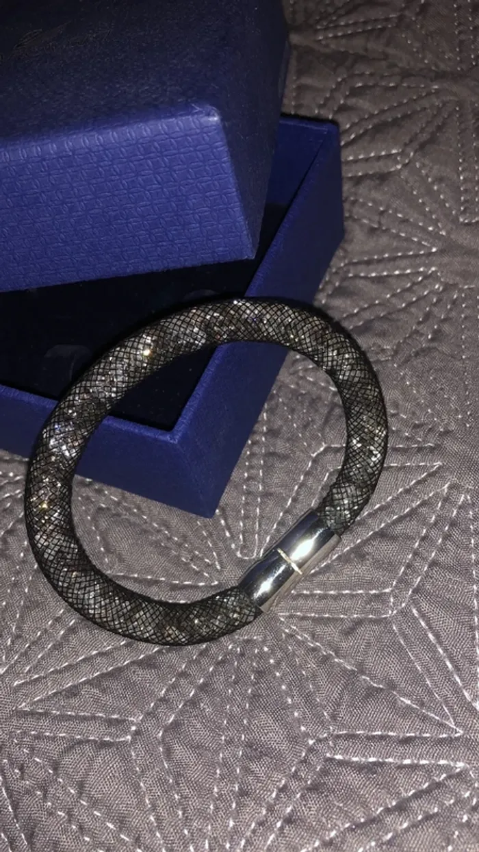 Bracelet Swarovski noir et strass