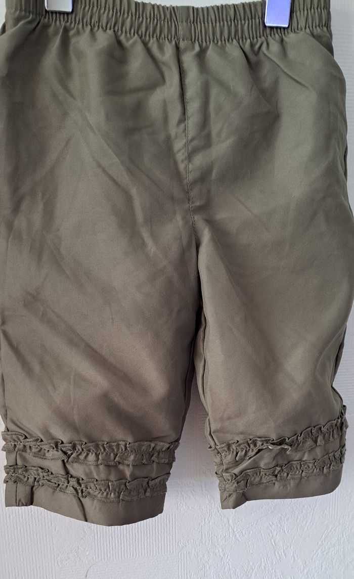 Pantalon Kaki neuf 6 mois - photo numéro 2