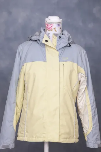 🧥 Veste de ski / sport Trespass – Taille XL (40/42)