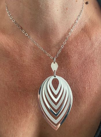 Pendentif feuilles, argent adopt’moi Neuf