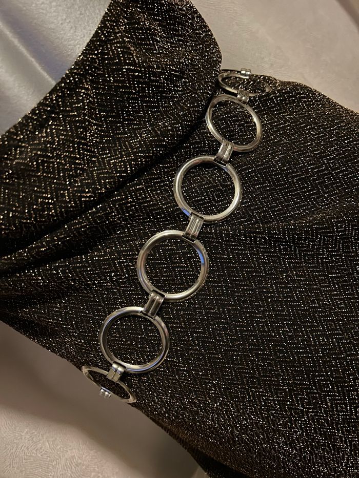 Magnifique ceinture vintage 1970 cuir noir et anneaux métal - photo numéro 3