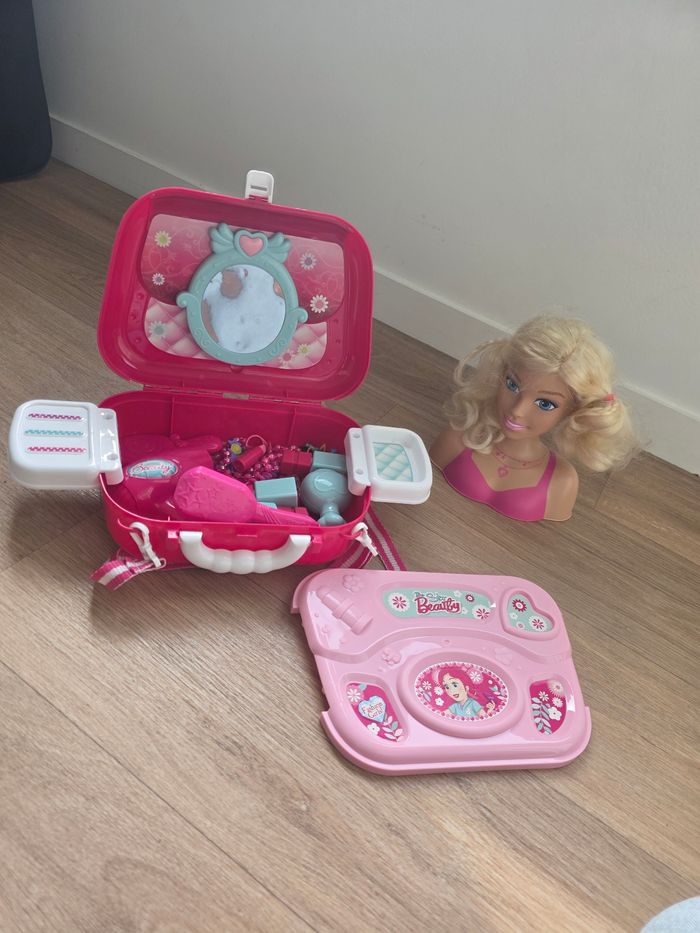 Tete coiffer barbie