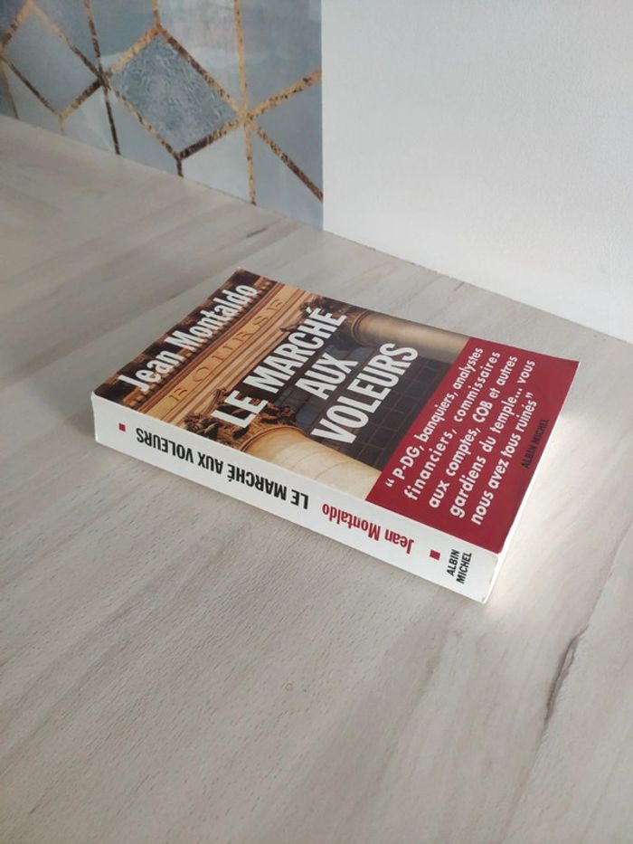 Livre le marché aux voleurs Montaldo - photo numéro 3