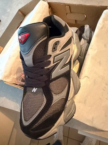 New balance 9060