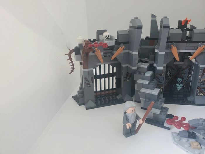 Vends lego seigneur des anneaux Dol Guldur .79014 - photo numéro 7