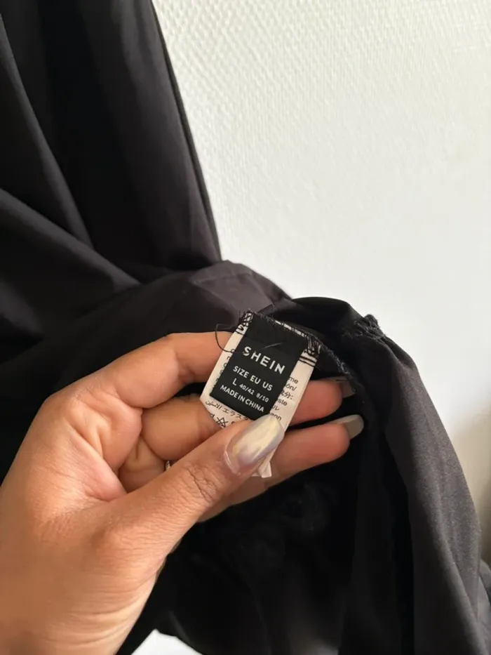 Robe débardeur noire - photo numéro 3