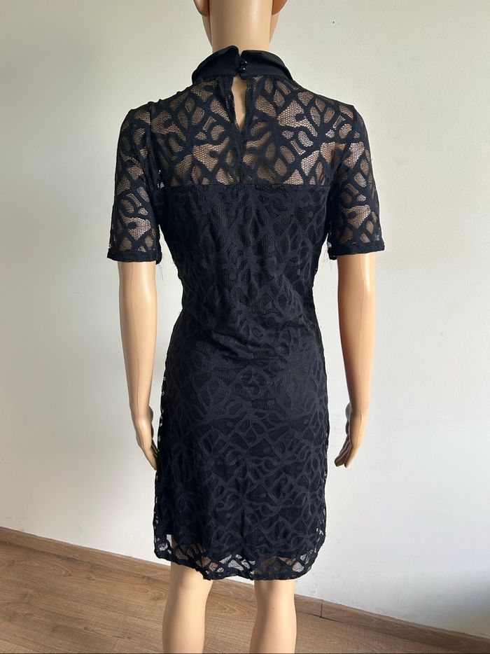Robe noire en dentelle à manches courtes Morgan taille 42 bon état - photo numéro 5