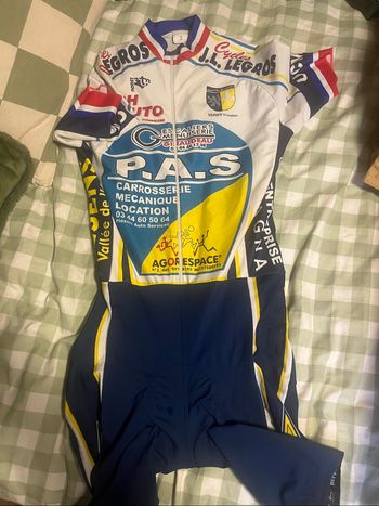 Tenue cycliste courte