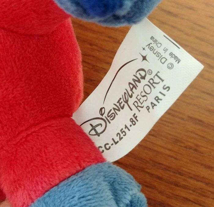 peluche Stitch petit diable - fourche - photo numéro 8