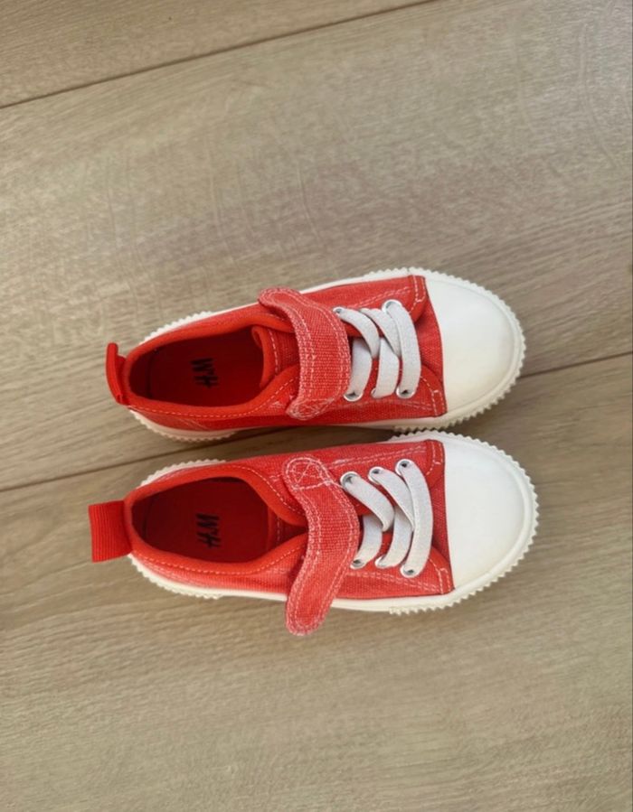 Baskets en toile H&M bébé fille 24 parfait état - photo numéro 2