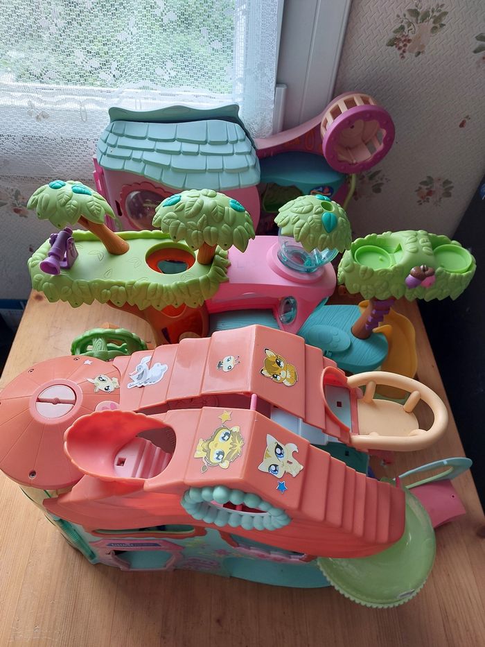 Lot maisons petshops