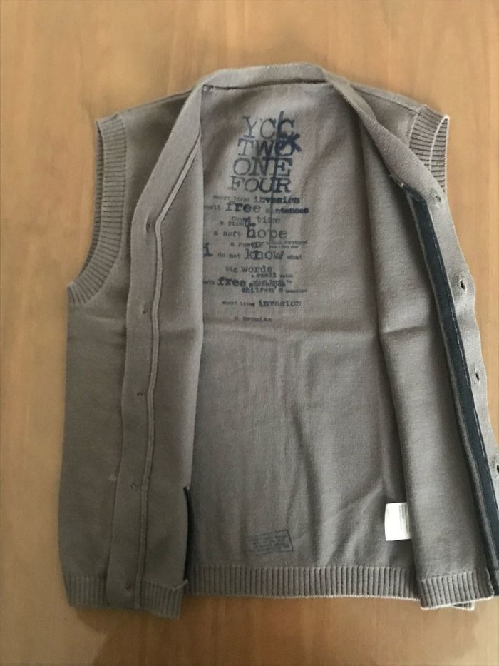 Gilet sans manche gris neuf YCC 6 ans - photo numéro 5