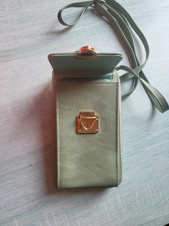 Porte téléphone - photo numéro 4