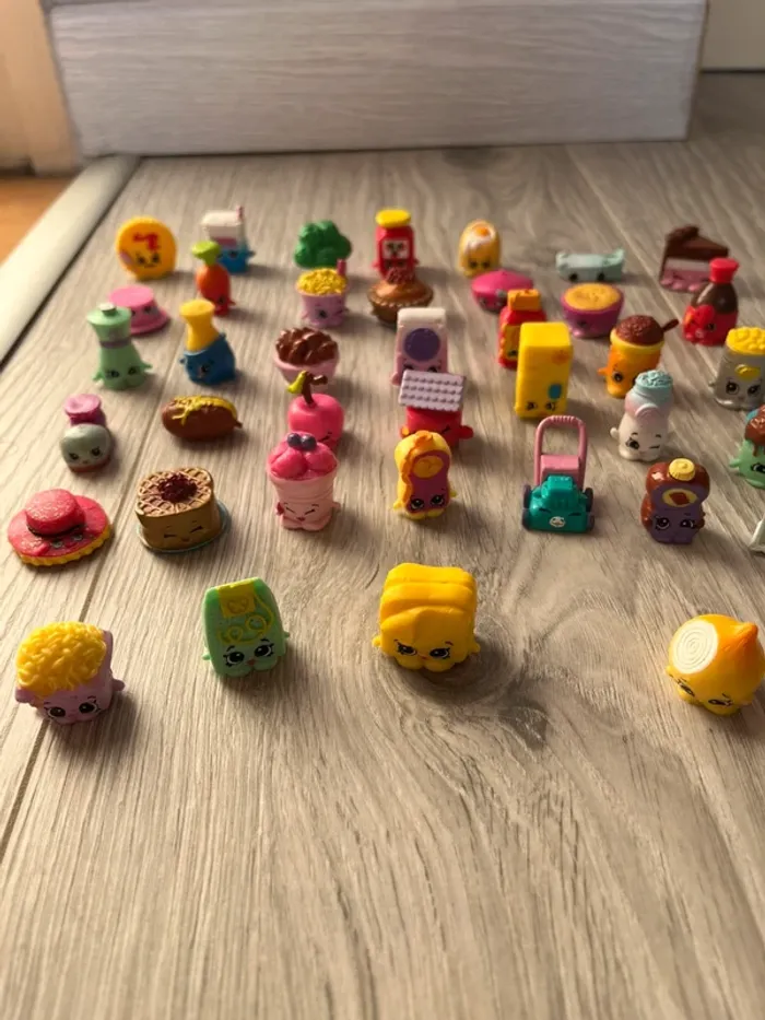 Lot de shopking 40 figurines