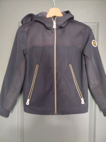 Coupe vent avec capuche 