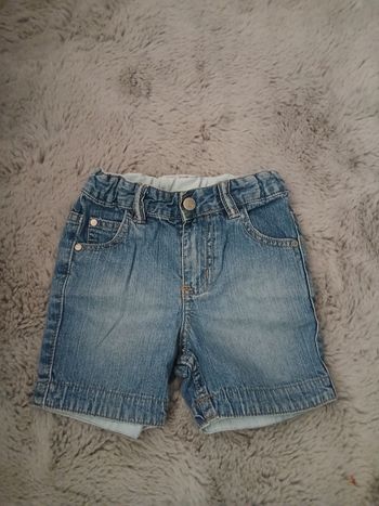 Short jean H&M, T6 mois