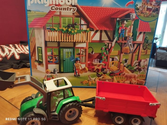 Ferme playmobil avec tracteur - photo numéro 2