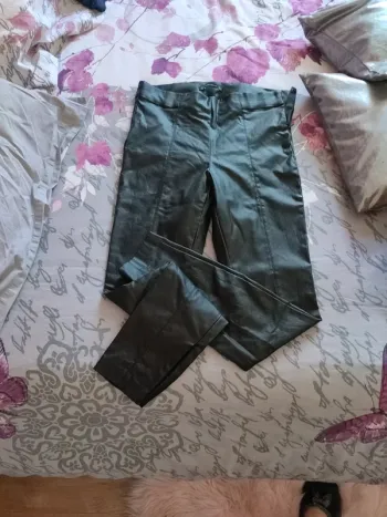 Pantalon enduit Zara effet simili