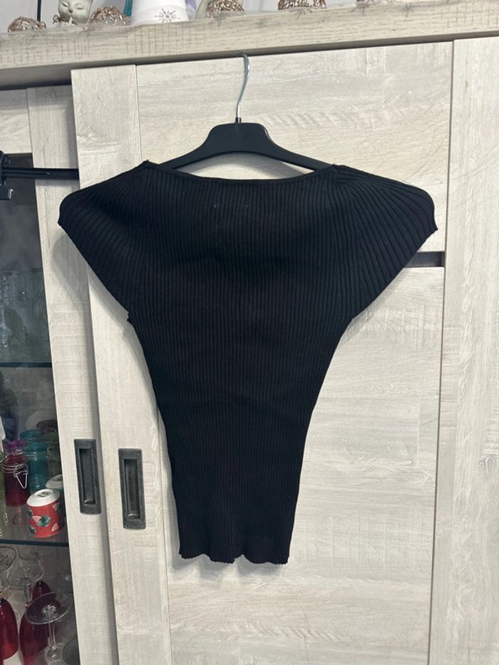 Haut noir H&M taille XS - photo numéro 2